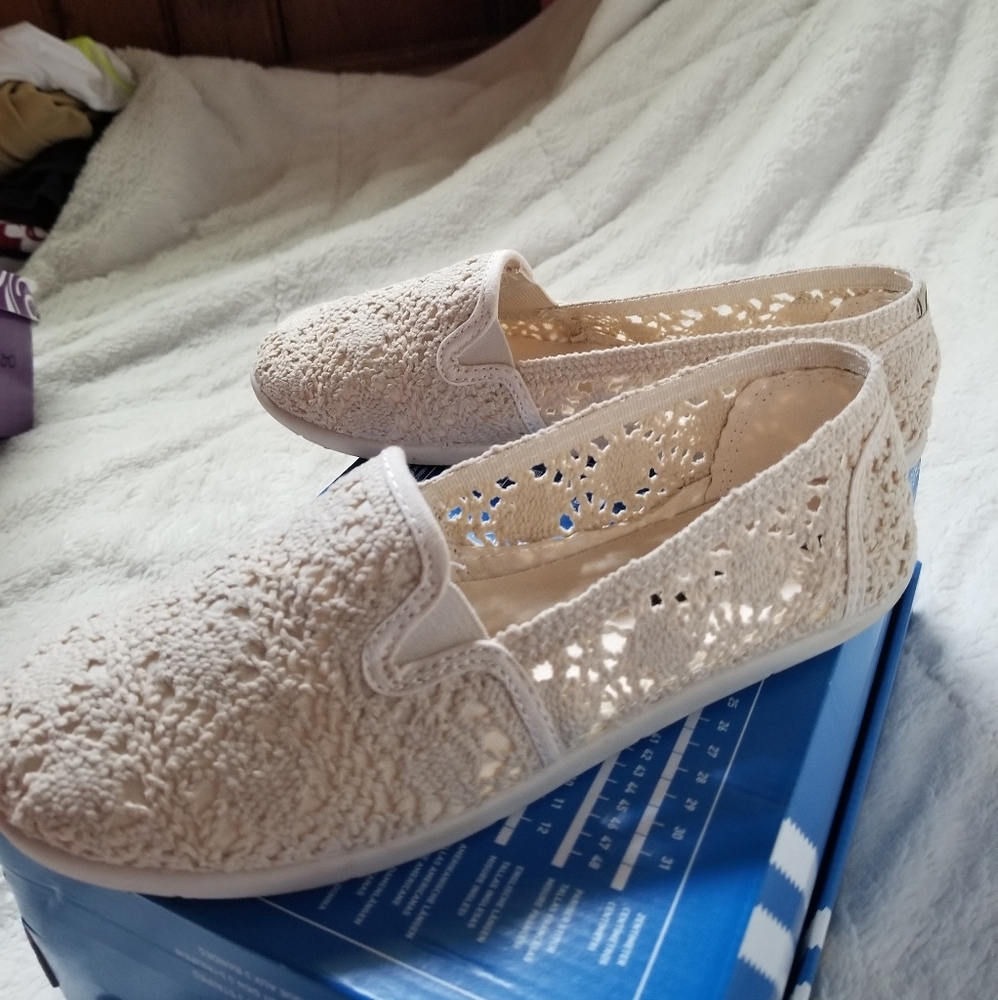 COPY - Air walk off white shoes